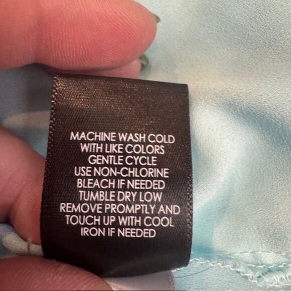 Torrid Womens Light Blue V-Neck Flutter Sleeve Tunic Top Size 3 Polyester Blend - Picture 12 of 12